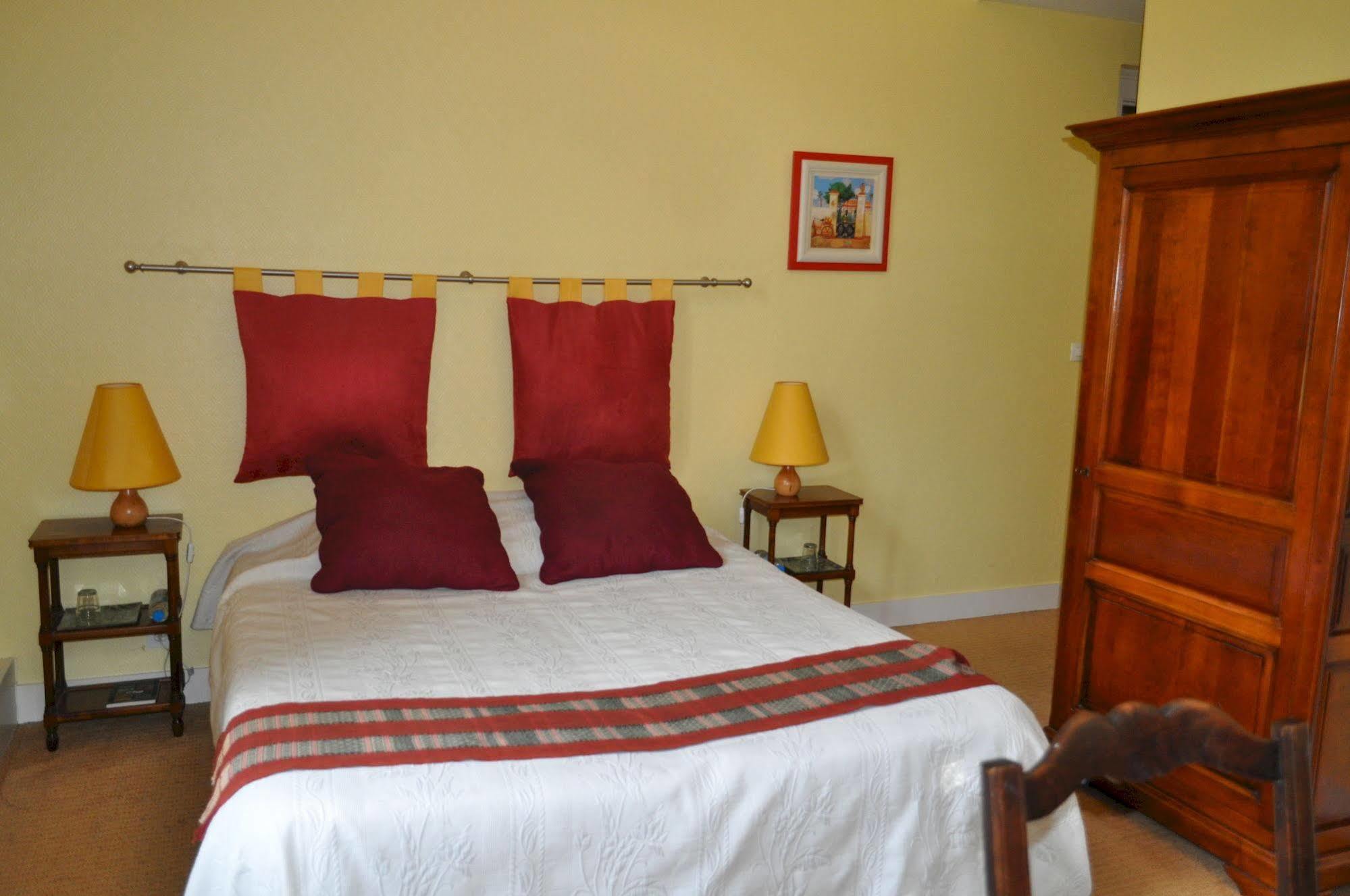 เลอ ชาโต เด ออร์ม โฮเต็ล Bed & Breakfast Lambersart ภายนอก รูปภาพ